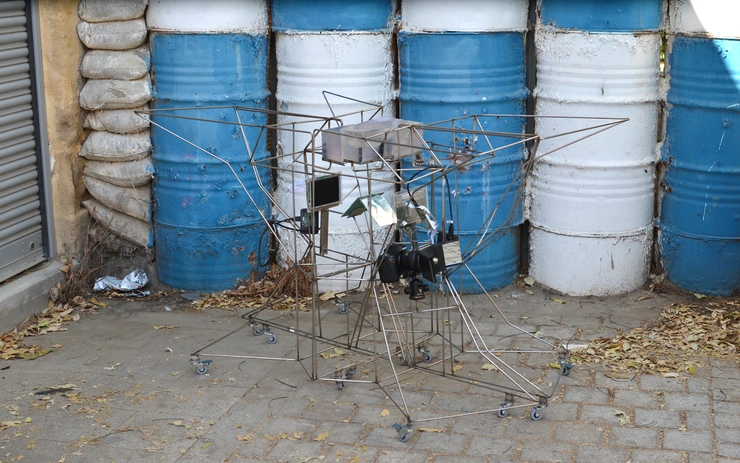 A Postcolonial Table in No Man's Land